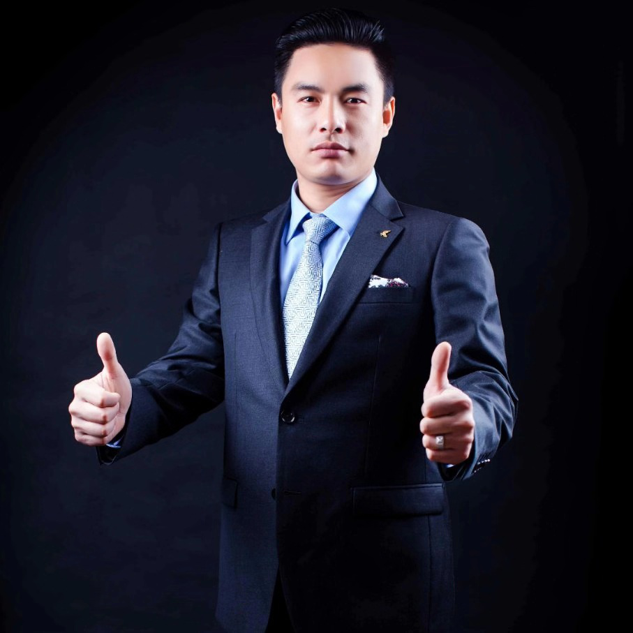 陳新 宏宇門窗總經(jīng)理丨企業(yè)家專訪：心有多大，舞臺(tái)就有多大